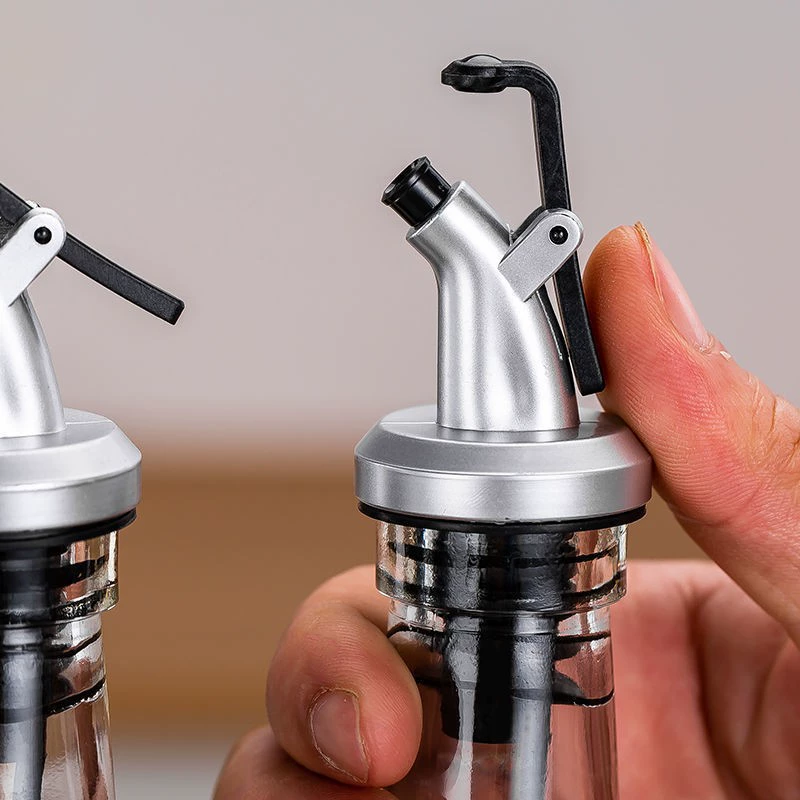 Złote korki do oliwy z oliwek, – Kitchen Gadgets Gold recenzja i cena